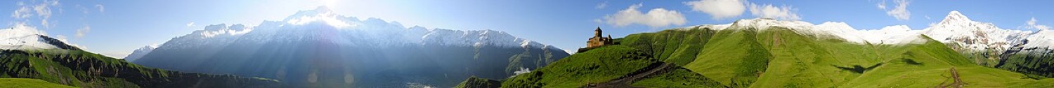 格杰蒂圣三一 · 卡兹别克雪峰